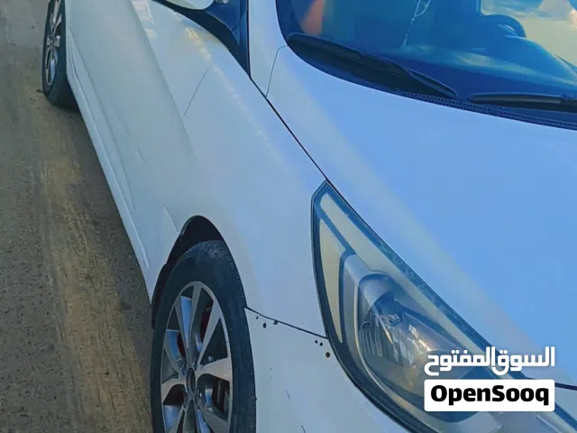 هونداي اكسنت 2015