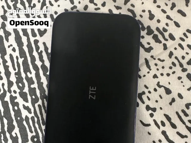 ZTE 5G Pocket Wi-Fi Router – Unlocked & Good Condition