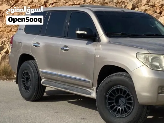 للبيع أربع رنجات ميثود الأصلية بدون التواير ب 290 تركب على جميع السيارات اللي فهين خمس براغي