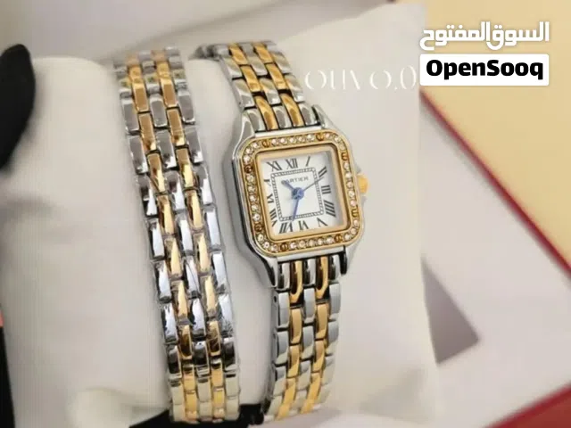 سحر الأنوثة يكتمل مع أيقونة الـ Serpenti.  تصميم يجمع بين الذهبي والفخامة