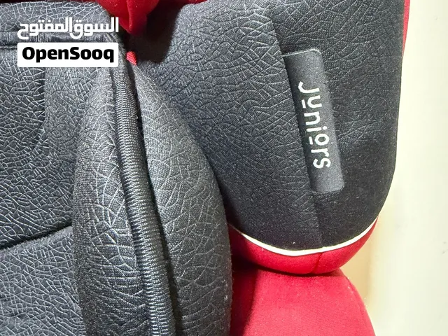 مقعد سيارة اطفال ماركة جونيورز اصلي مستورد من الخارج