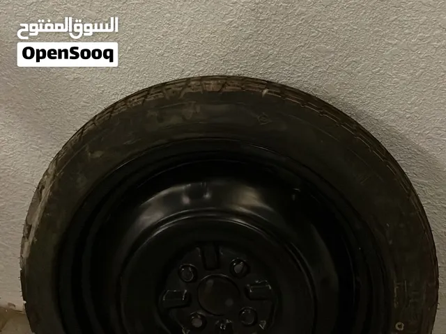 رنج 4 بلوط مع تاير جداد مال وكاله الرنج و التاير ( م نزل الشارع )
