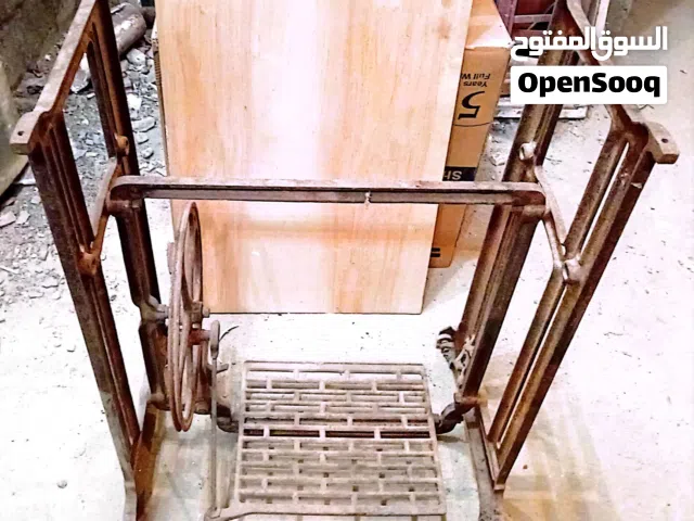 قاعده ماكينه خياطه