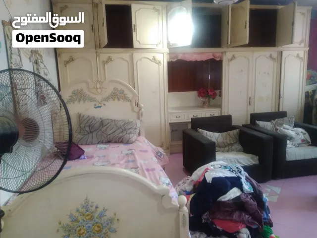 دولاب كبير دريسنج دورين يشبه الجديد سليم