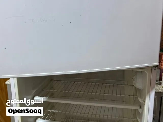 ثلاجة للبيع كبيره مستخدمة حجم كبير