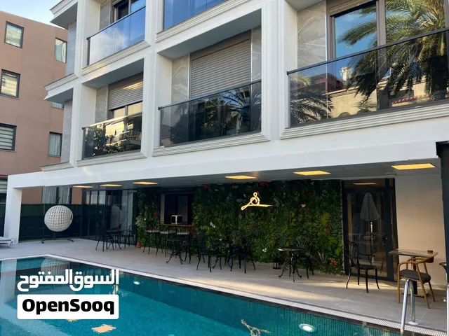 فندق استثماري للبيع في أنطاليا – كونيالتي – 30 غرفة وجناح على بُعد 150 مترًا من البحر