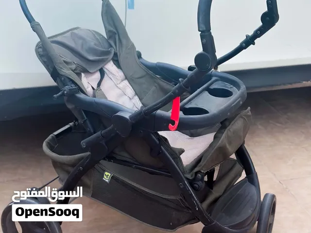 عربات للأطفال