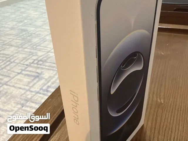 iPhone 16e