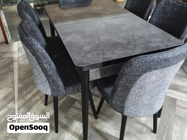 طاولة سفرة كراسي مخمل بشكير الارجل خشب زان .