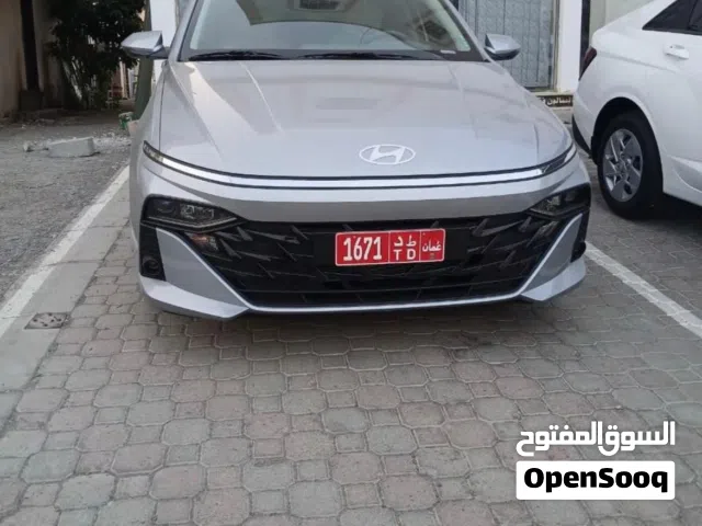 أكسنت مديل 2026 للأيجار