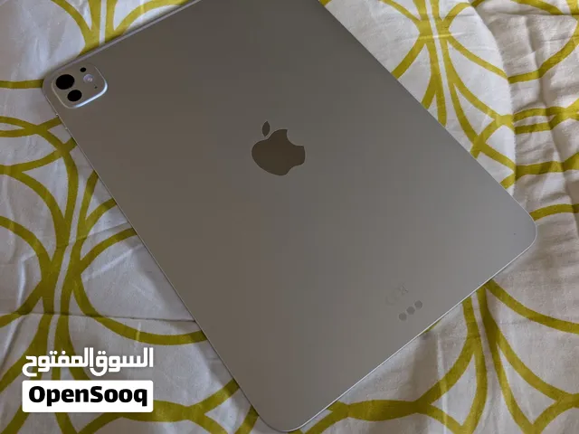 iPad Pro 11 M5 512GB Silver ولا ملاحظة مكفول