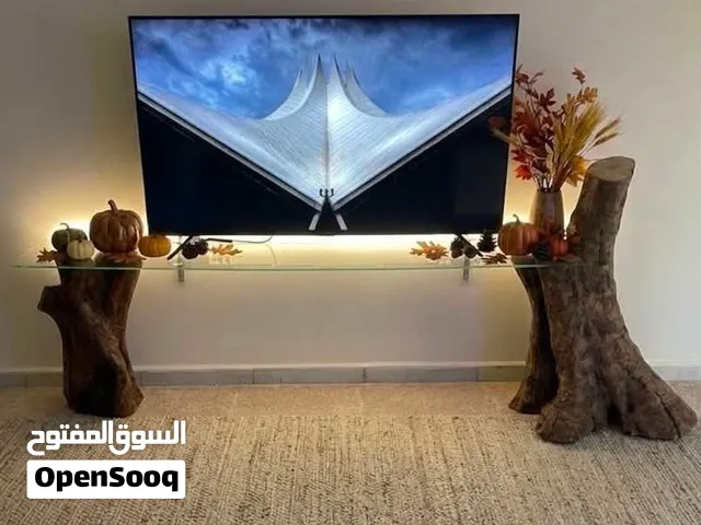 طاولة تلفزيون من الخشب الطبيعي