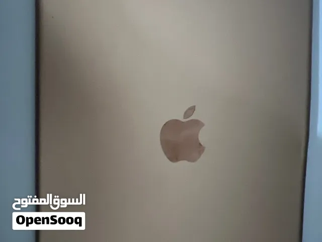 Apple iPad 8 128 GB in Um Al Quwain