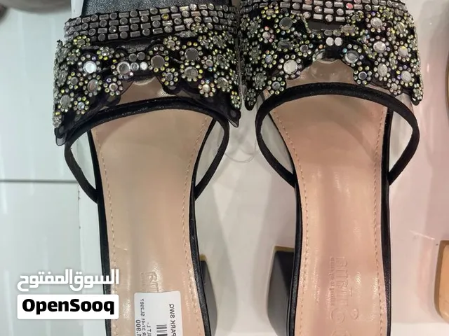 احذيه نسائية كعب عرض خاص