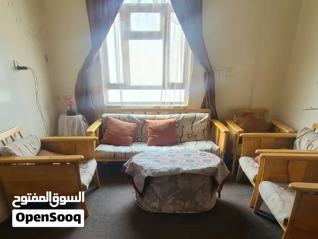 طقم كنبات مستخدم نظيف جدا  خشب سويدي خمس كنبات واحد ثلاثه انفار واربع كنبات ابو نفر السعر عررطة جدا