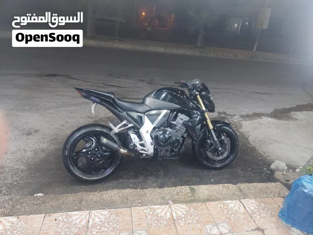 للبيع   honda cb 1000r بسعر حرررق او للبدل علا بوز نمر e30