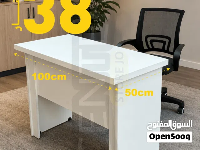 مكتب 100 مع كرسي شبك طبي