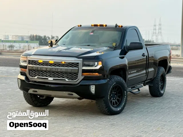 شفرلية سلفرادو Z71 خليجي صبغ الوكالة موديل 2018 ثمان سلندر V8 فرويل 4X4