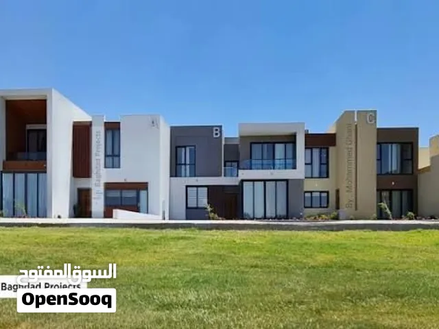 دار للبيع في مجمع البدور السكني بمساحة 200م