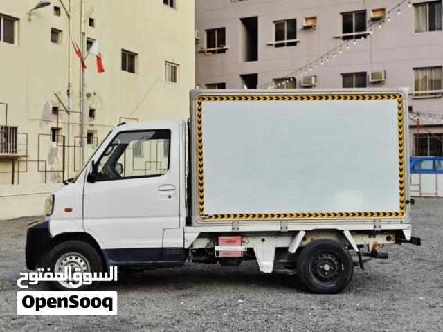 CMC VERYCA BOX TRUCK