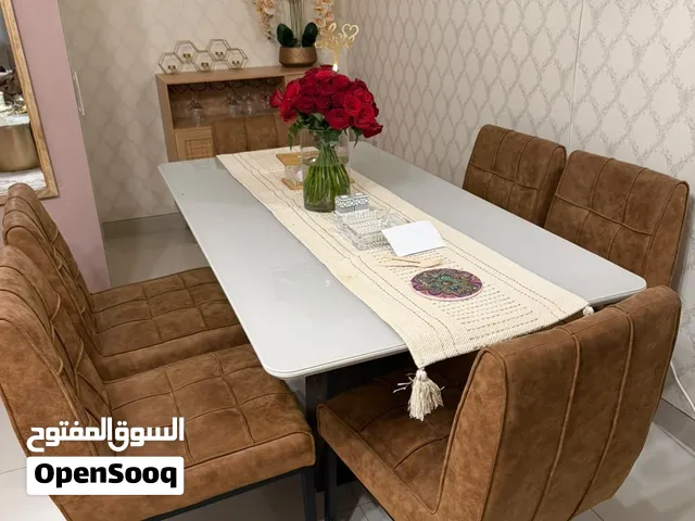 Dinning table with 6 chairs