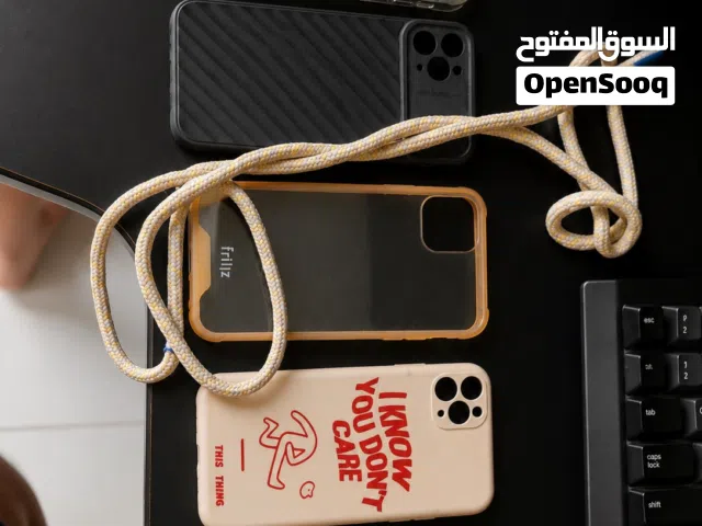 5 iPhone 11 Pro Max cases (not branded)