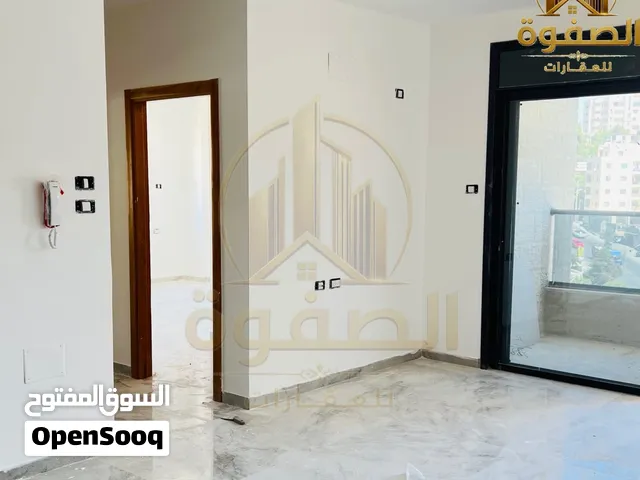 شقه مميزه مفروشه للايجار عين مصباح قرب العفاف مول