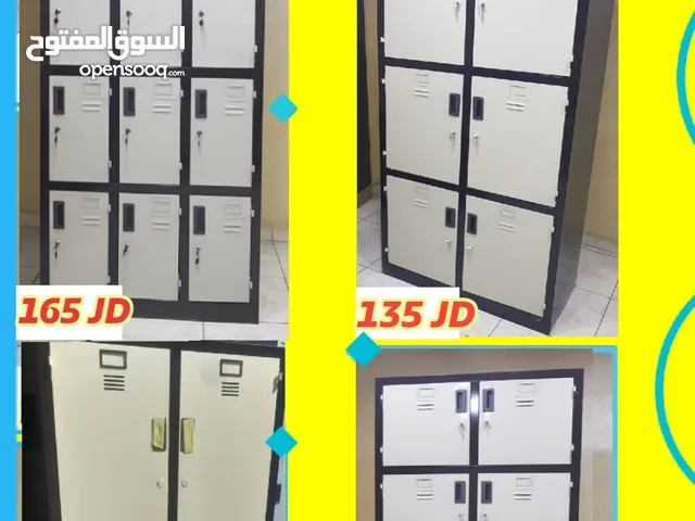خزاين لكرات معدنية للموظفين والمعلمين كراسي محاضرات ودروج مدرسية والواح وايت أثاث مكتبي ومدرسي