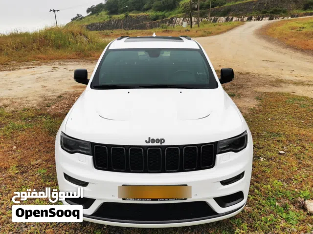 2019jeep grand cherokee limtied s GCC جراند شيروكي 6سلندر خليجي