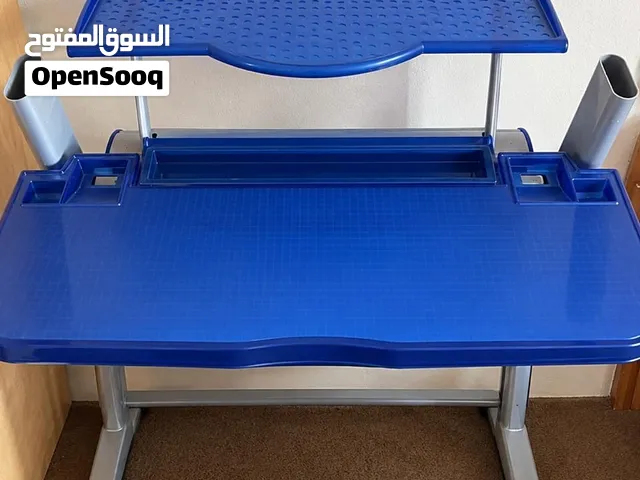 مكتب دراسة أزرق عملي للأطفال مع رِفوف ومنظمات أدوات