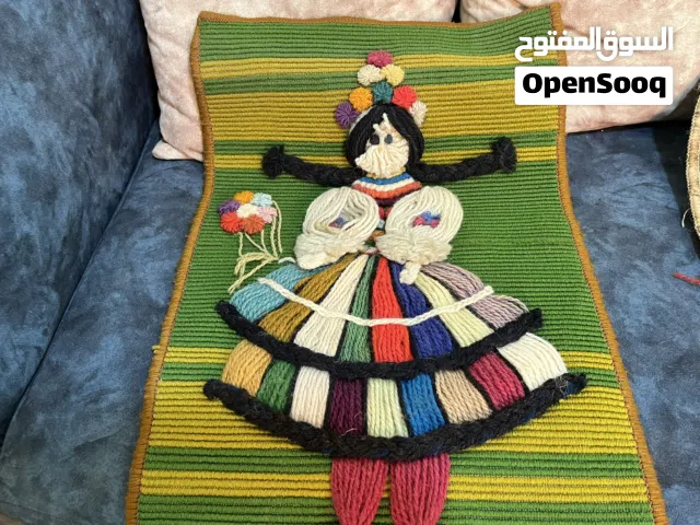 تعاليق حائط شغل يدوي صوف سعر القطعتين 25 دينار