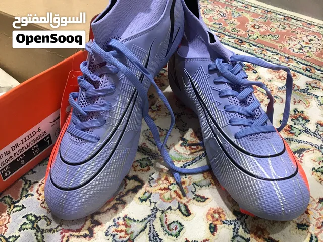 حذاء كرة قدم