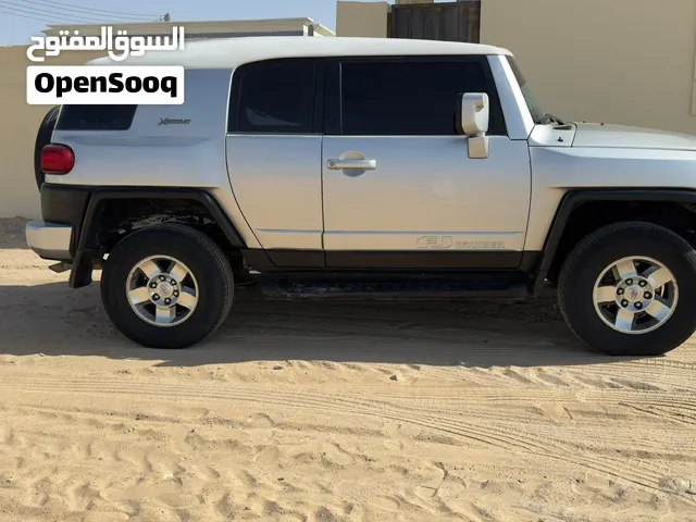 Used Toyota FJ in Al Wustaa