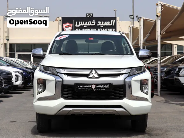 MITSUBISHI L200 - GCC - PETROL - 4WD - ACCIDENTS FREE - PERFECT CONDITION INSIDE OUT