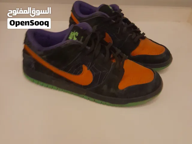 Nike hollaween dunk sb low pro