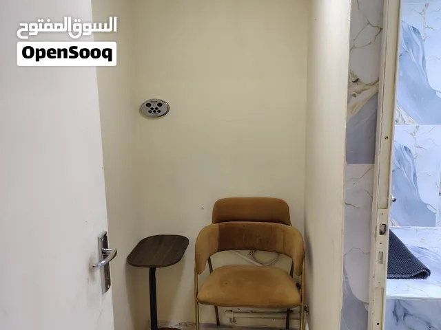 صالون تجميل نسائي في ابوظبي الدانه شارع الفلاح الايجار السنوي 67 علي اربع دفعات الايجار مدفوع 3شهور