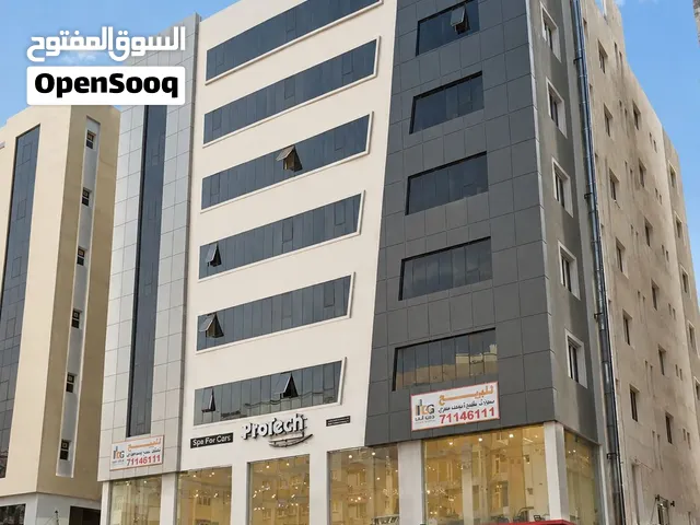 للبيع محل تجاري كورنر مؤجر بمبلغ 1100 ريال لمطعم في شارع المها اول خط