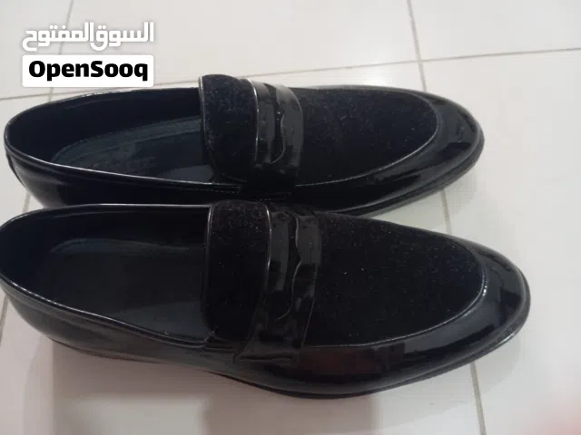 حذاء رسمي لون اسود