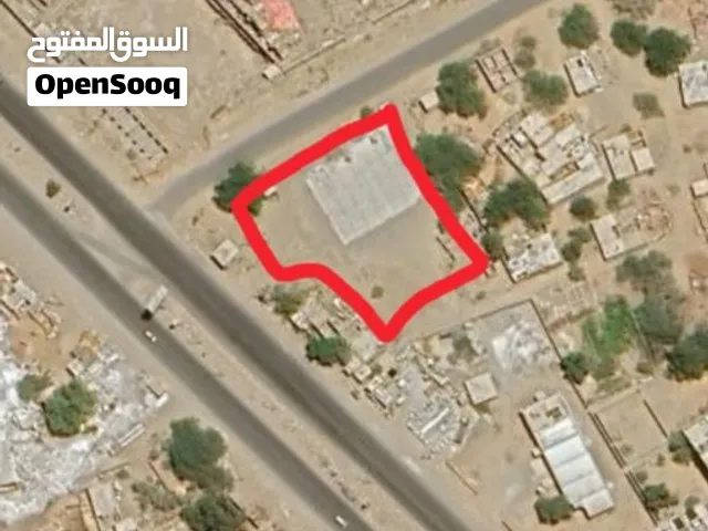 أرضية ركن خط اول على الشارع العام 2250 متر مربع اتجاة الخروج من عدن اليمين