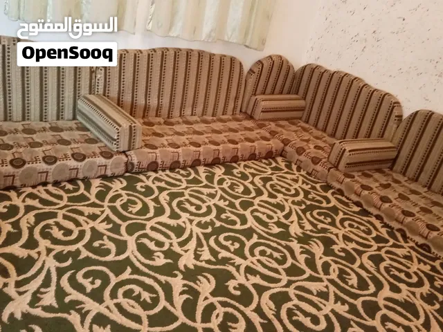 جلسة مع سجاد للبيع 450