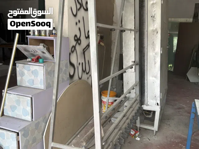 ماكنة غسيل زجاج منلاتي بحالة جيدة