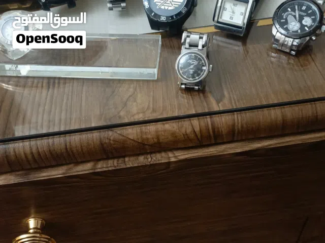 ساعات رجالي ماركات مختلفة بحالة جيدة