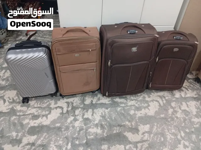 4 حقائب سفر Safari بحالة ممتازة