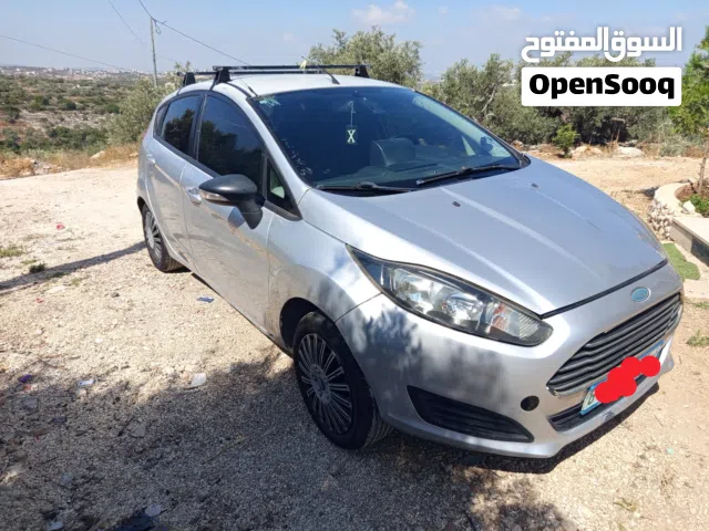 فورد فيستا جير اوتومات اصل الماني   بحال الشركه عليها اضافات حساس وخلفي شاشه باسورد  رادار