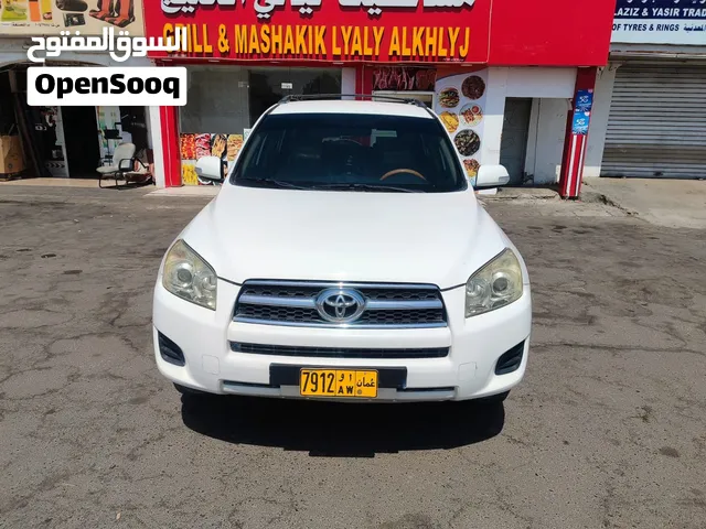 Toyota Rav4 2010 Colour : White GCC specs