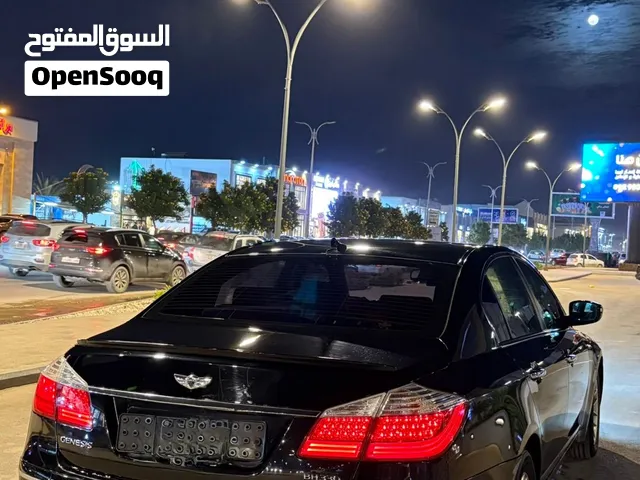 جينيسس 2010 للبيع