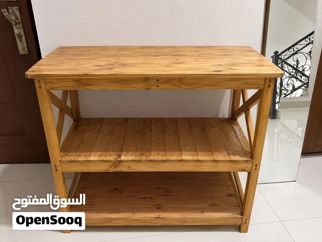 طاوله خشبيه