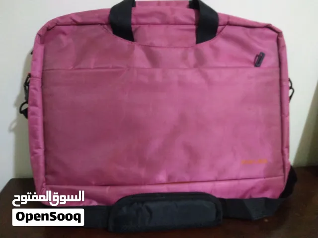 شنطة لاب توب حريمى لونها موف