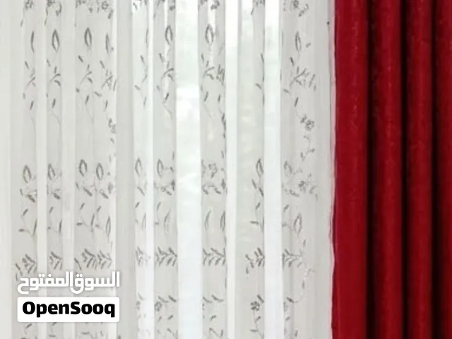 برادي خامه ثقيله شبه جديد استعمال قليل سكني فاتح مع اسود عدد 2 ورمادي فاتح مع احمر عدد 2