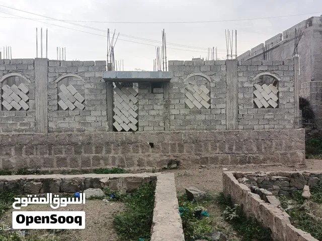 بيت للبيع في مدينة القاعدة – موقع مميز